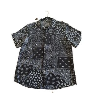 Sheluki Black Paisley Short Sleeve Button Down Shirt‎  Large Loose Fit